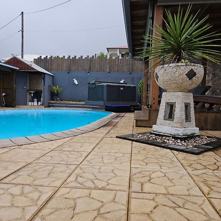 Studio Tres Bon Standing Hotel Petite Île Kültér fotó
