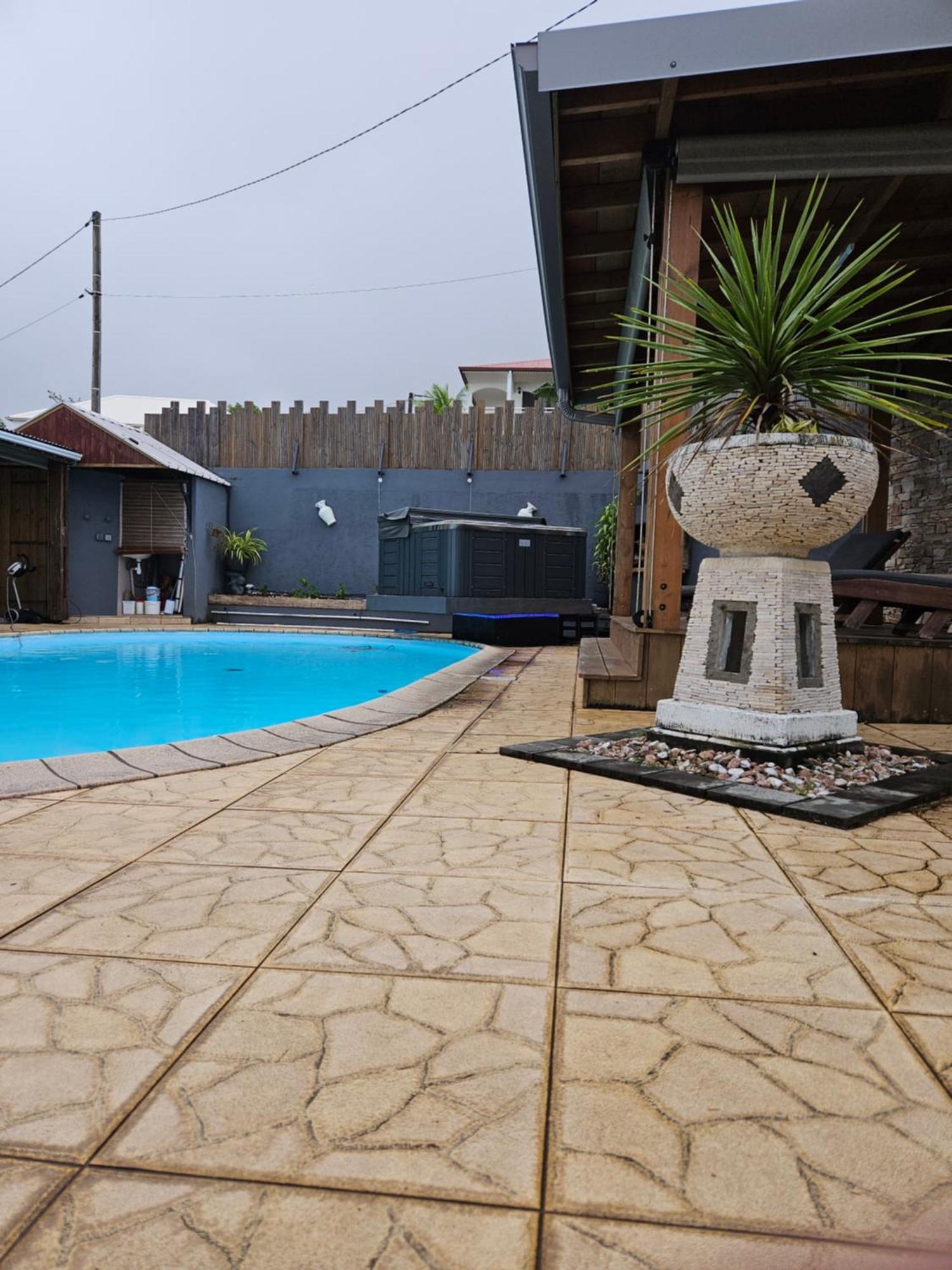 Studio Tres Bon Standing Hotel Petite Île Kültér fotó